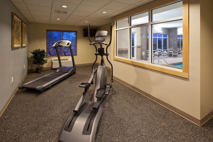 AmericInn by Wyndham Hartford SD