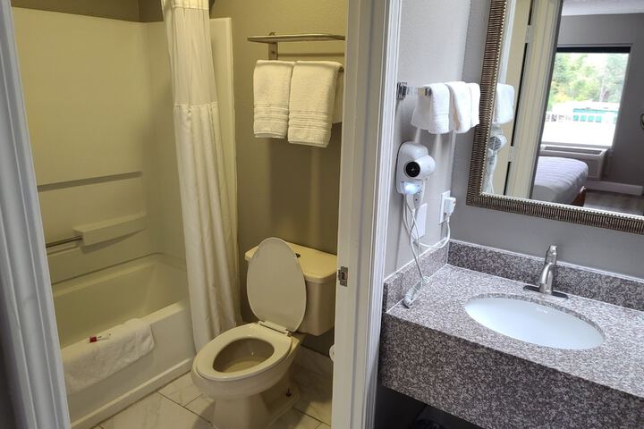 Room 44 of 54