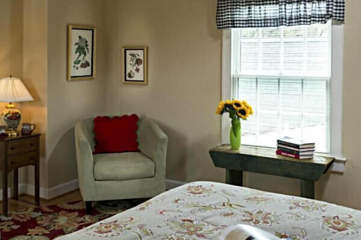 Inn at Huntingfield Creek