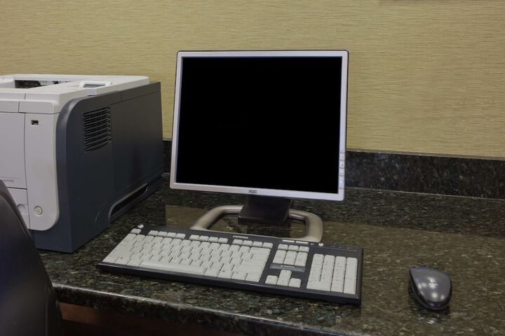 Business Center 44 of 44