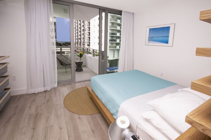 Room 46 of 103