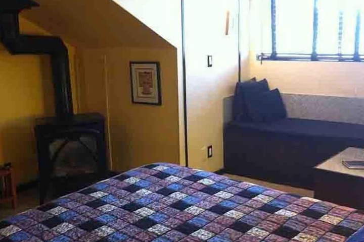 Room 33 of 150