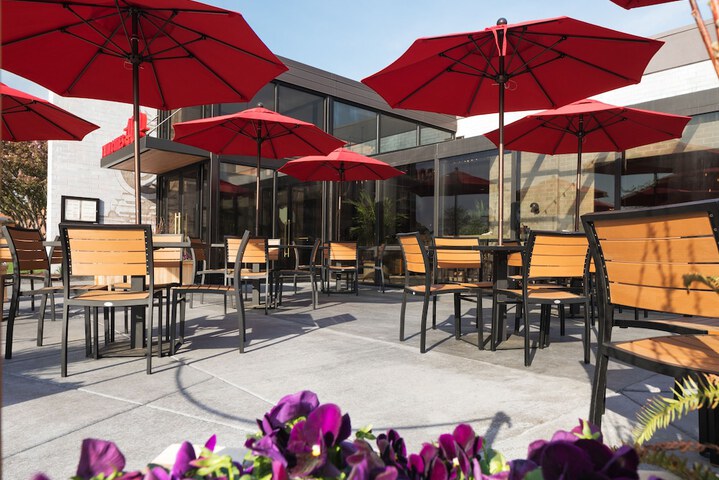 Delta Hotels by Marriott Minneapolis Northeast