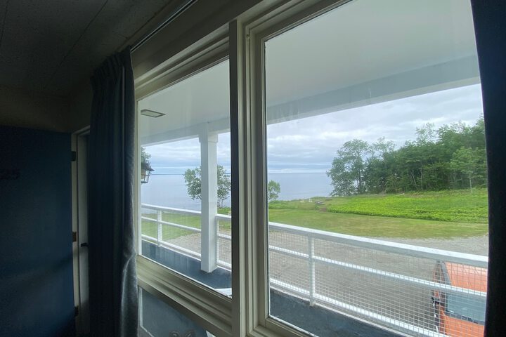 High Tide Inn