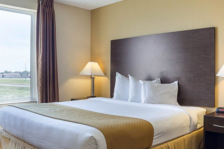 Quality Inn & Suites Minot North