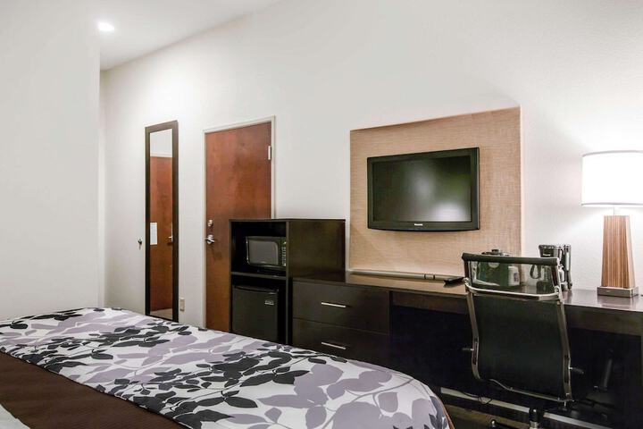 Room 22 of 35