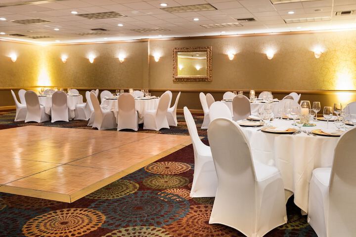 Ballroom/Hall 60 of 61