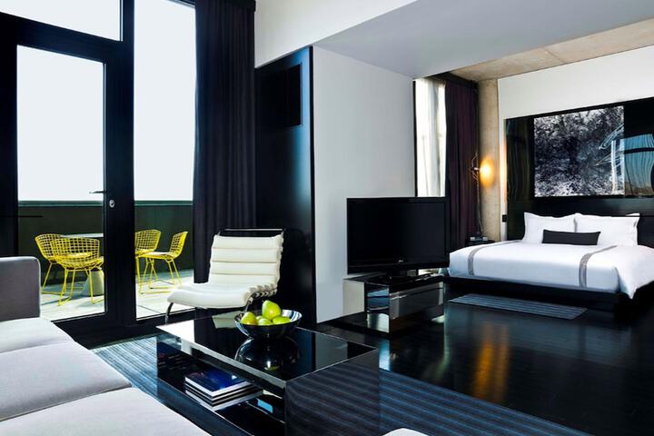 Room 22 of 63