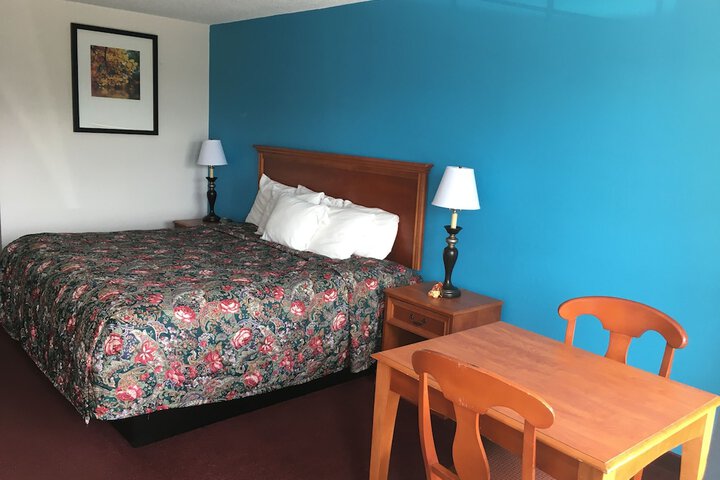 Room 7 of 11