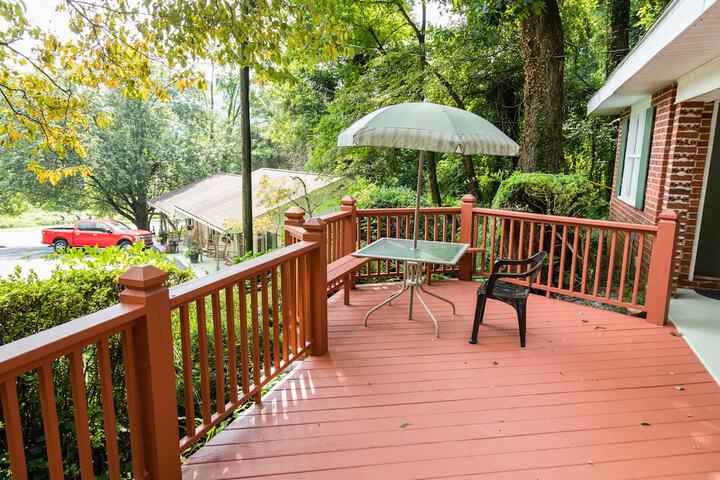 Mountain Aire Cottages Inn & Glamping
