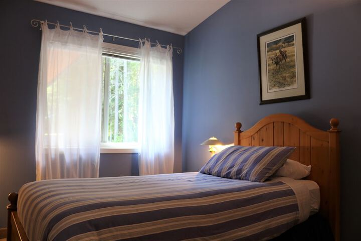 Room 25 of 63