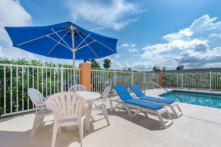 Pool 4 of 71