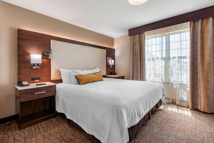 Room 21 of 51
