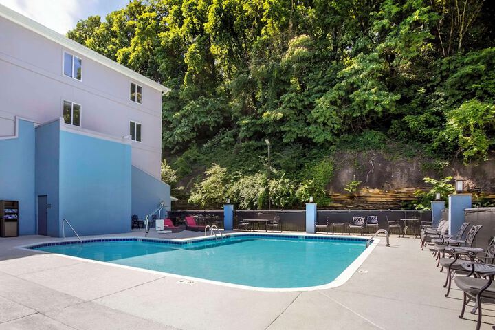 Pool 8 of 58