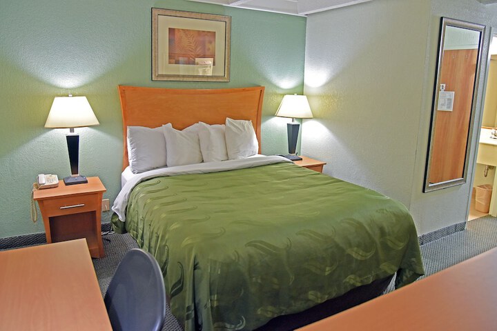 Room 17 of 75