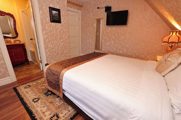 Room 194 of 252