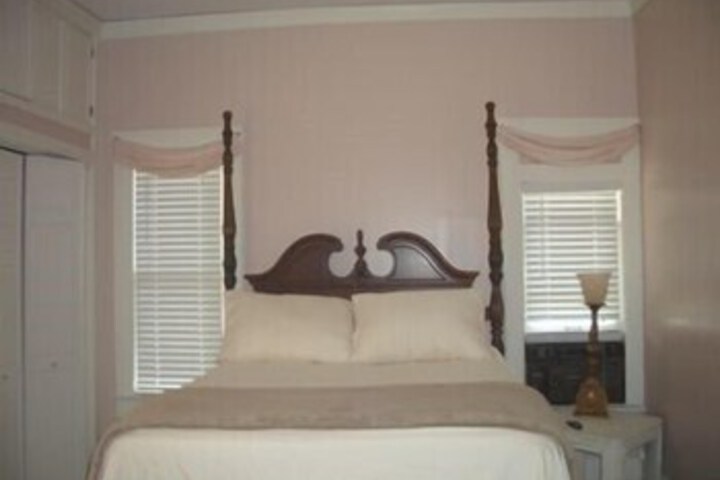 The Royal Plantation B & B