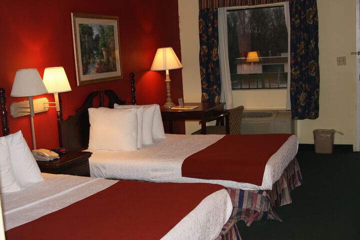 Northeast College Inn