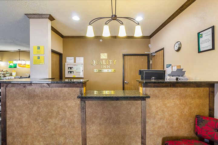 Econo Lodge Luverne I-90