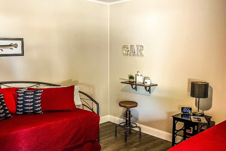 Room 46 of 85
