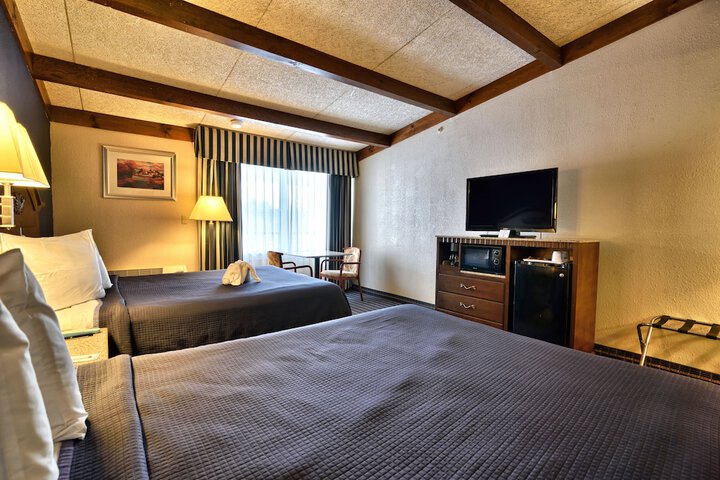 Room 21 of 34
