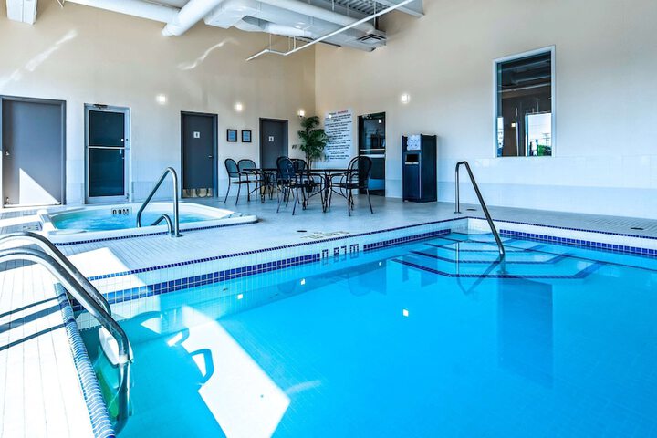Best Western Plus Winnipeg Airport Hotel