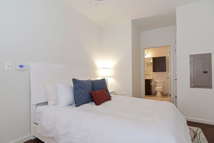 Room 15 of 65
