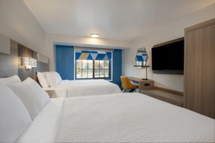 Room 146 of 245