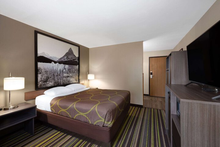 Super 8 by Wyndham Belgrade / Bozeman Airport