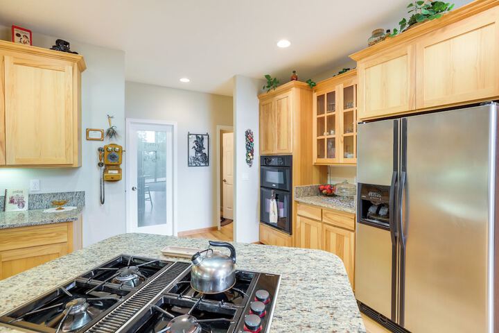 Cozy Chester Home w / Patio & Lake Access!