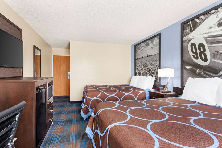 Room 20 of 29
