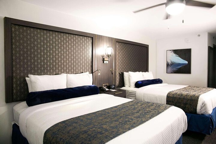 Room 10 of 27