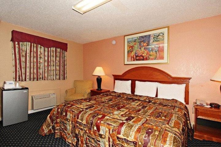 Room 7 of 37