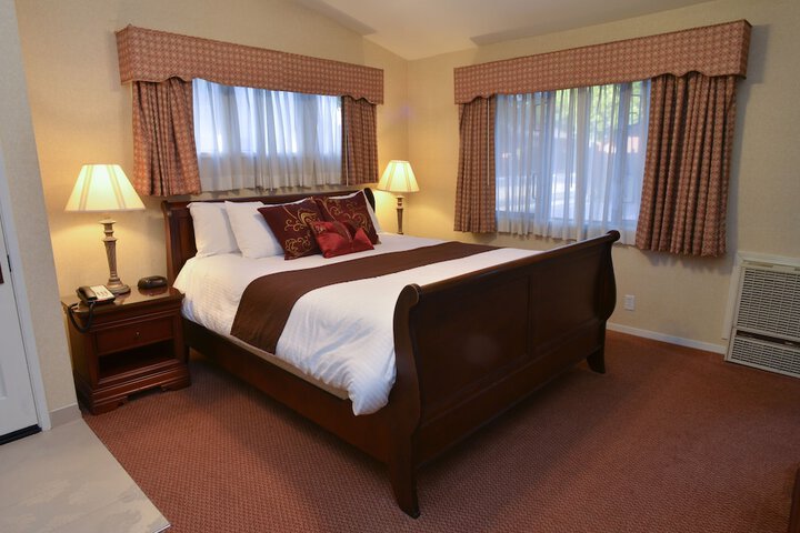 Room 21 of 34