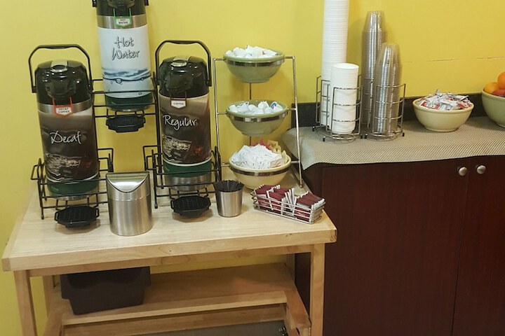 Breakfast/Coffee Service 38 of 56