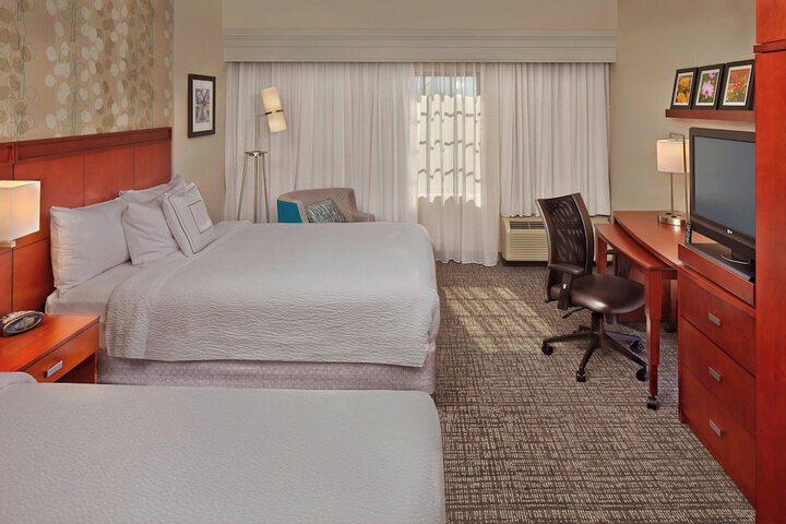 Courtyard by Marriott Stuart
