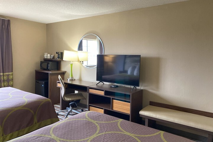Room 20 of 35