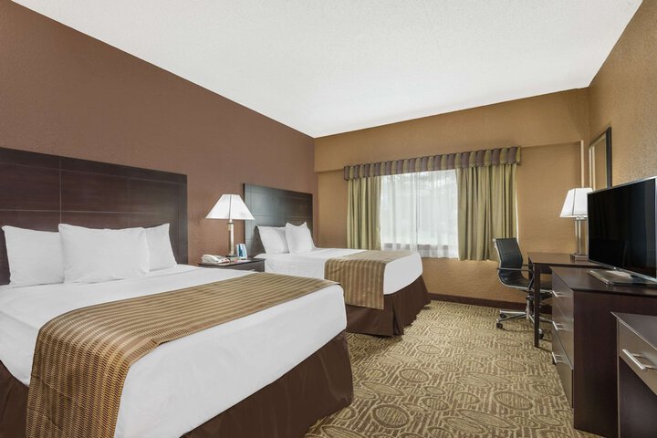 Room 15 of 31