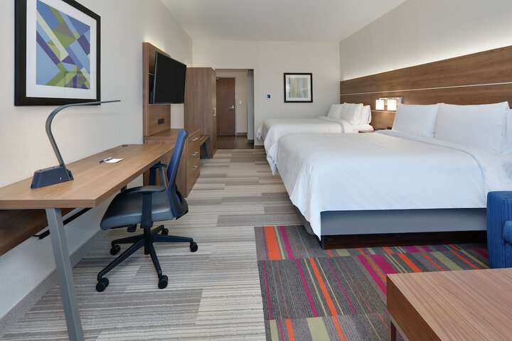 Room 8 of 30