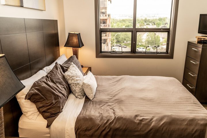 Room 10 of 20