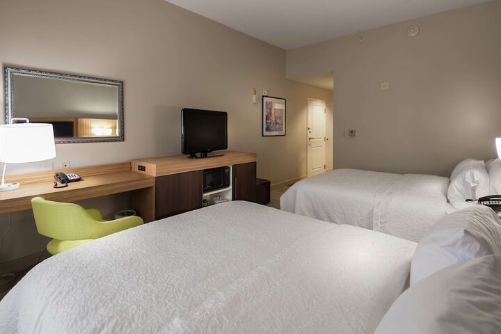 Room 13 of 52