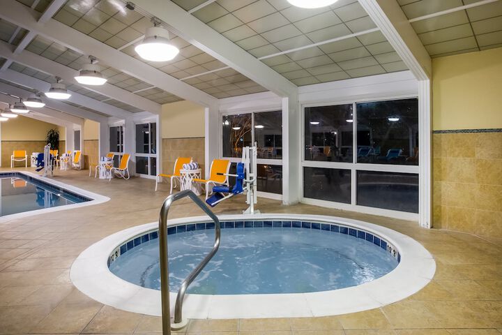 Holiday Inn Gulfport Airport by IHG