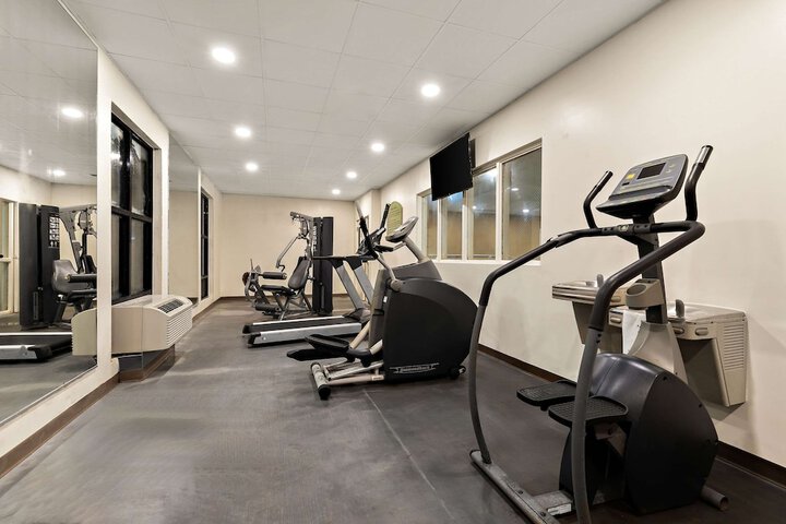 Health and Fitness 30 of 34