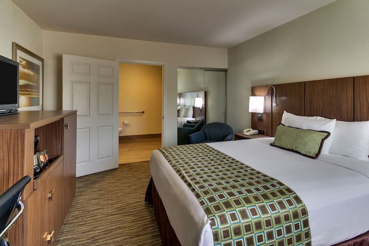 Room 31 of 38
