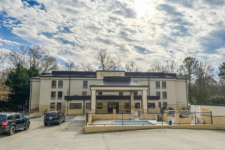 OYO Hotel Rome West GA