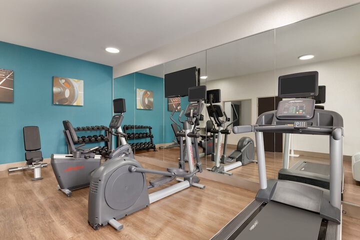 Holiday Inn Express Hotel & Suites Auburn - University Area by IHG