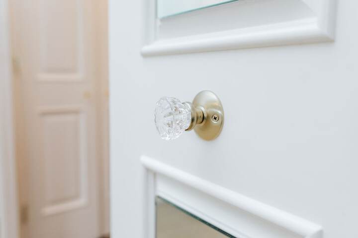 Room 34 of 50