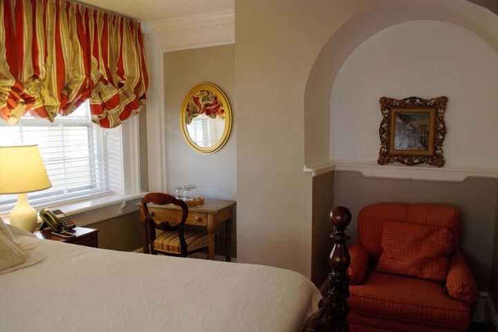 Room 53 of 57