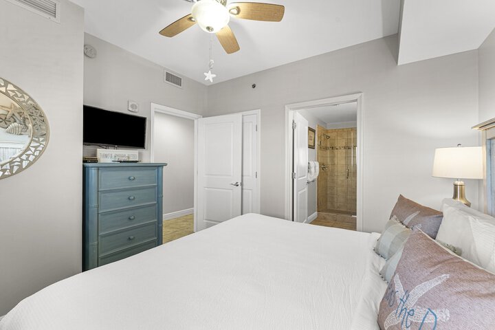 Room 221 of 284