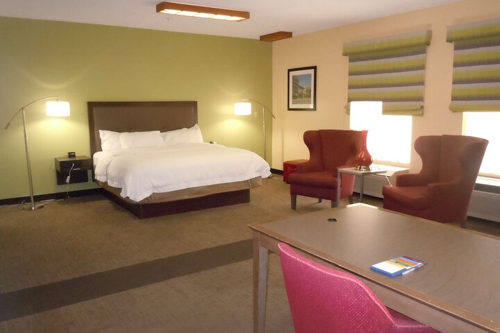 Room 21 of 27